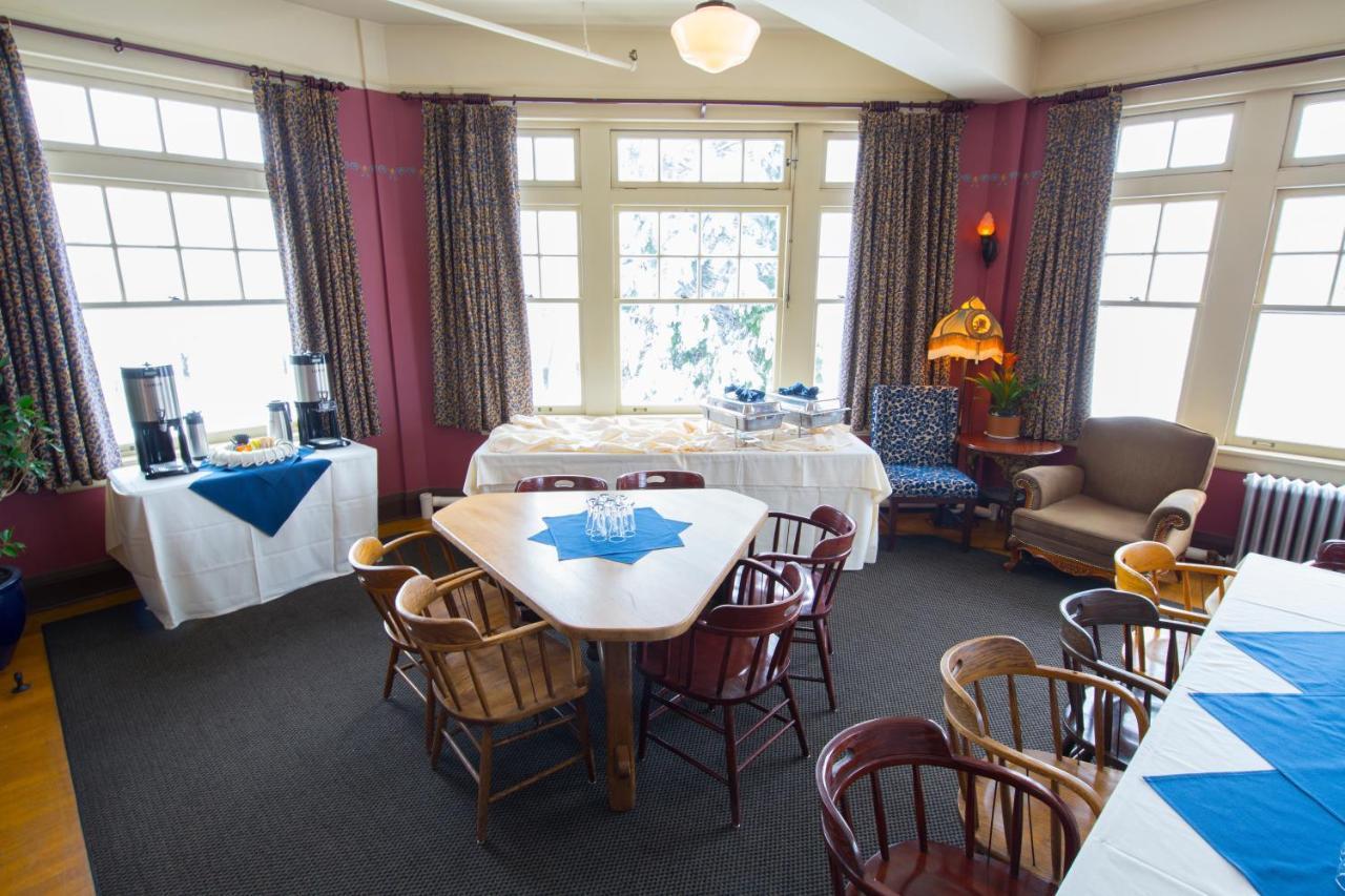 Mcmenamins Grand Lodge Forest Grove Luaran gambar