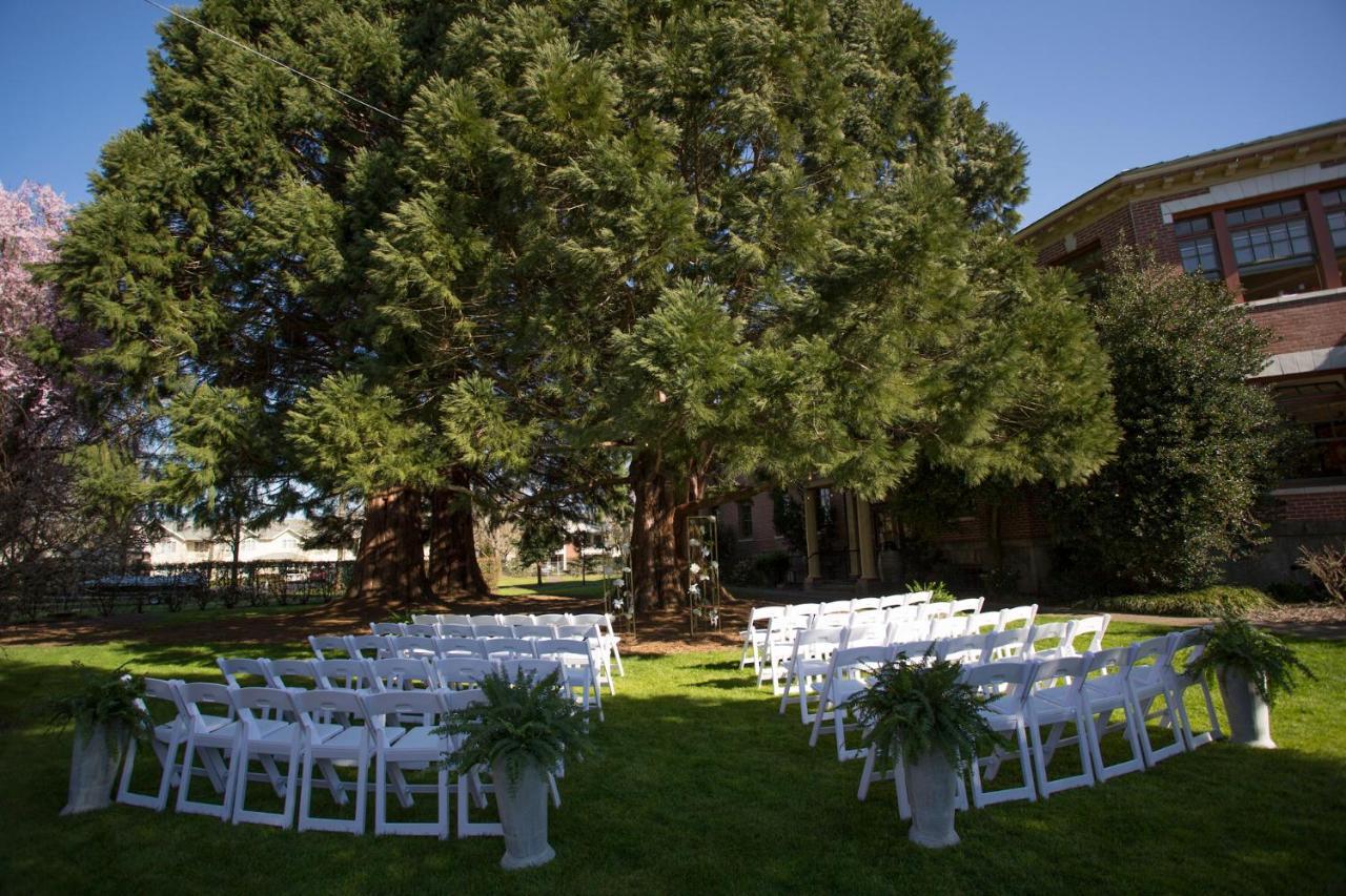 Mcmenamins Grand Lodge Forest Grove Luaran gambar